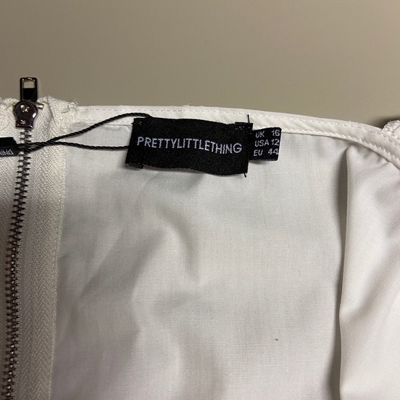 NWT Pretty Little Thing White Sleeveless Ruffle Top - Picture 4 of 8